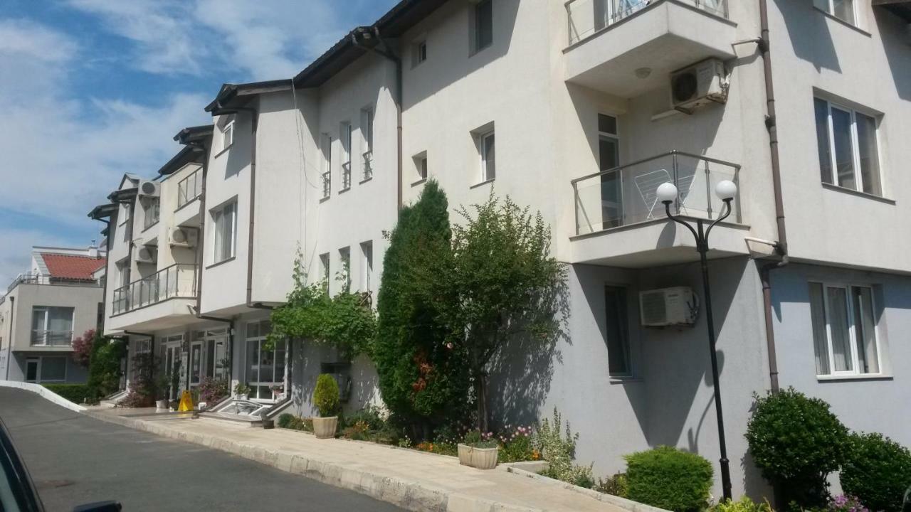 Menada Apolon Apartments Sozopol Eksteriør bilde